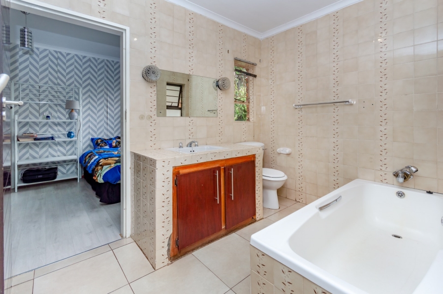 3 Bedroom Property for Sale in Glenvista Gauteng