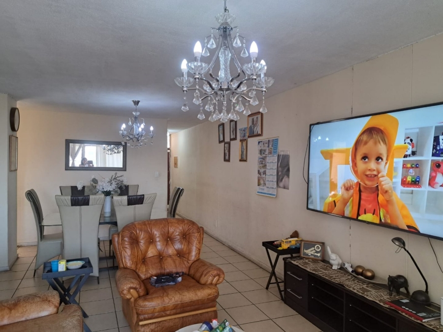 3 Bedroom Property for Sale in Muckleneuk Gauteng