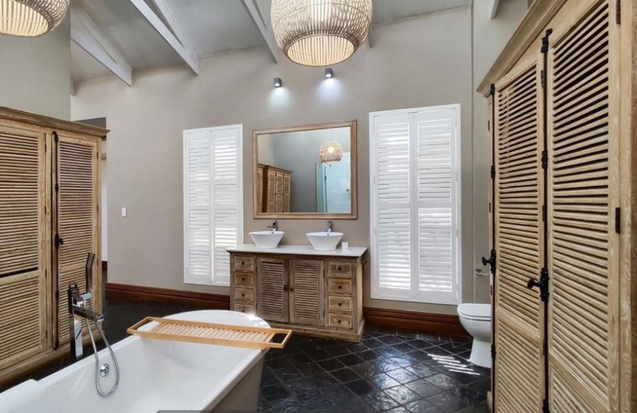 4 Bedroom Property for Sale in Serengeti Lifestyle Estate Gauteng