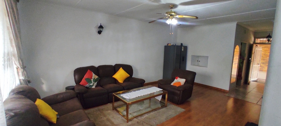 2 Bedroom Property for Sale in Vanderbijlpark CW 3 Gauteng
