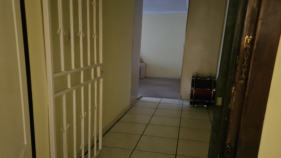 To Let 4 Bedroom Property for Rent in Esther Park Gauteng