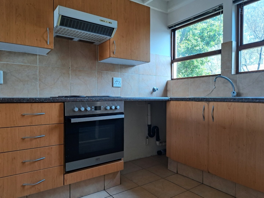 To Let 2 Bedroom Property for Rent in Paulshof Gauteng