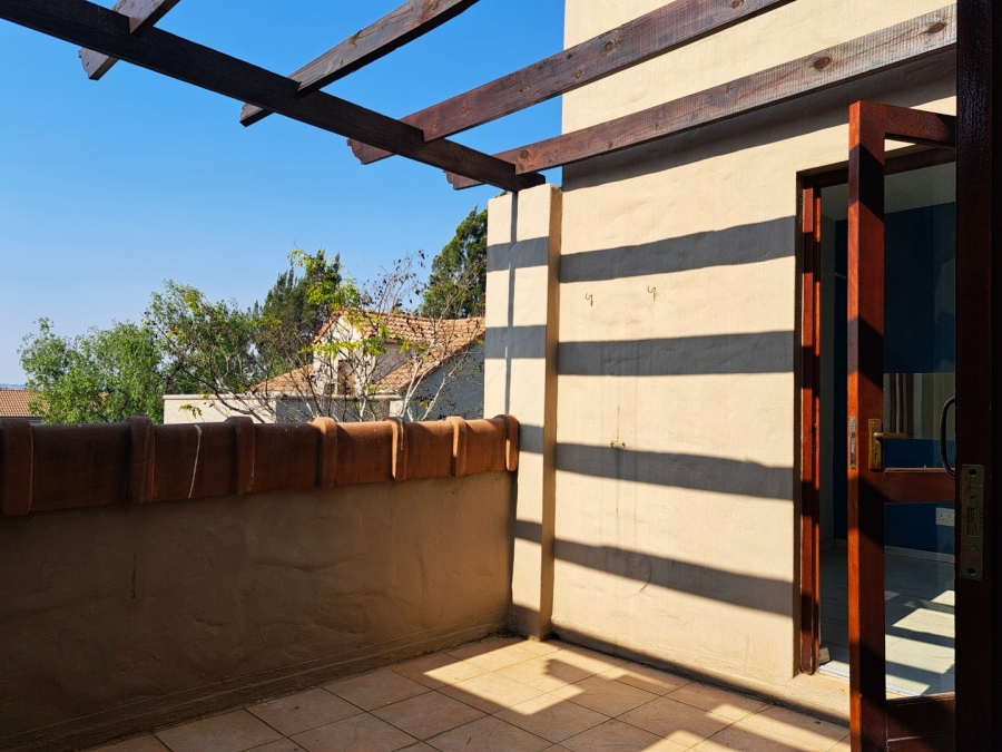 To Let 2 Bedroom Property for Rent in Paulshof Gauteng