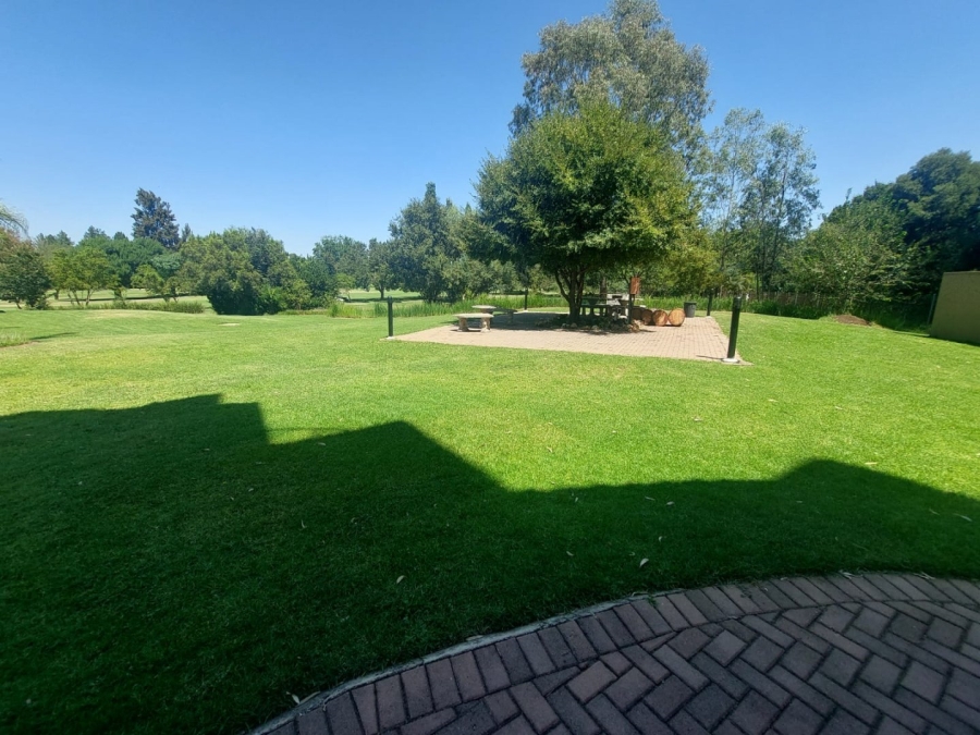 1 Bedroom Property for Sale in Zwartkop Golf Estate Gauteng
