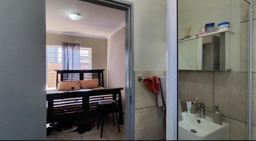 2 Bedroom Property for Sale in Parkdene Gauteng