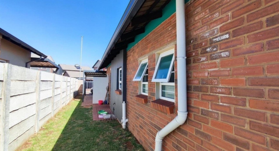 2 Bedroom Property for Sale in Parkdene Gauteng