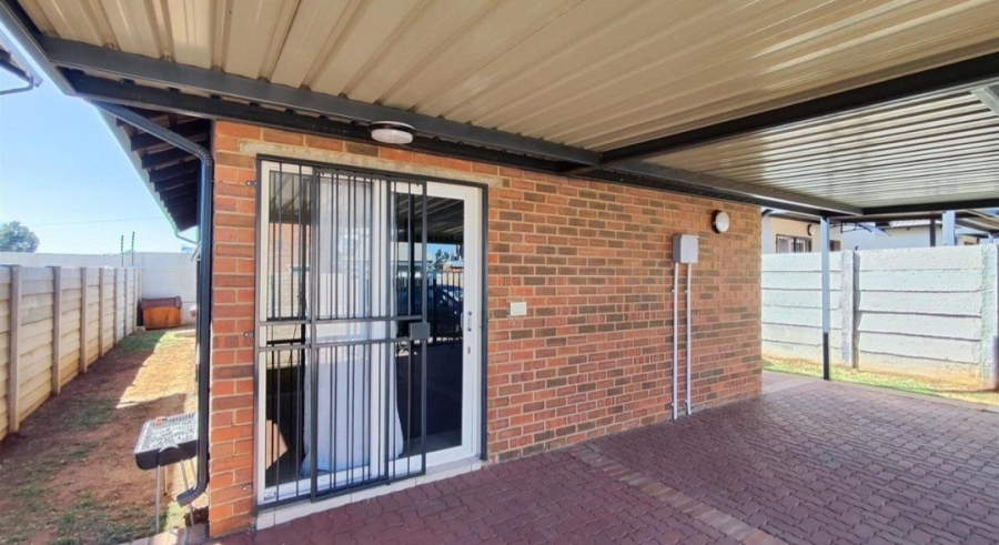 2 Bedroom Property for Sale in Parkdene Gauteng