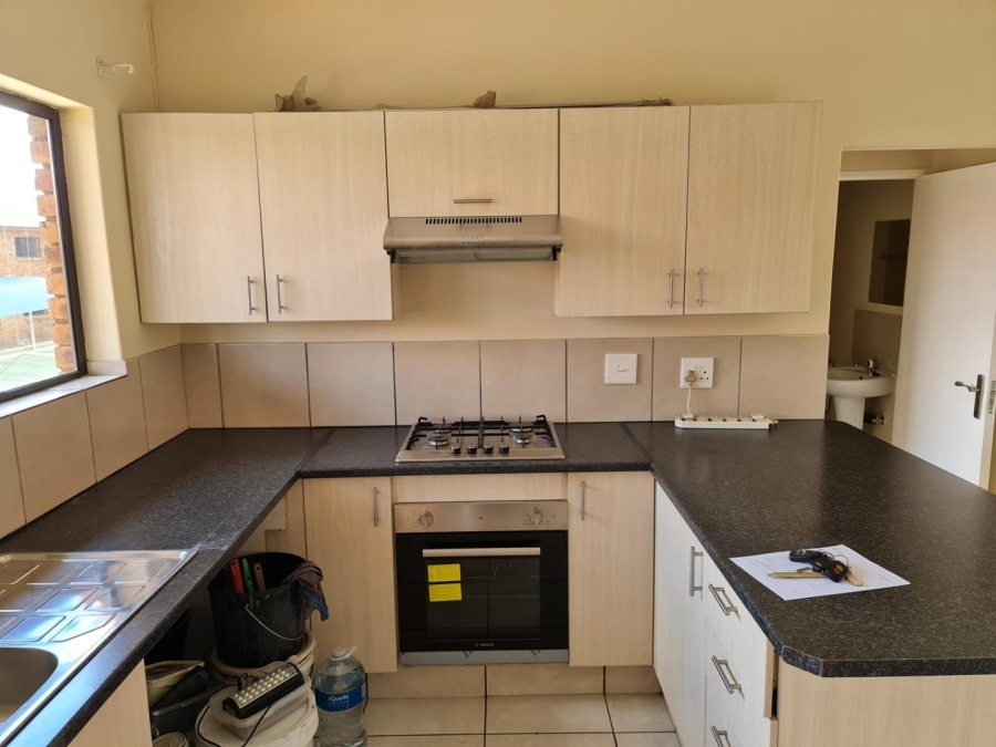 To Let 2 Bedroom Property for Rent in Witfield Gauteng