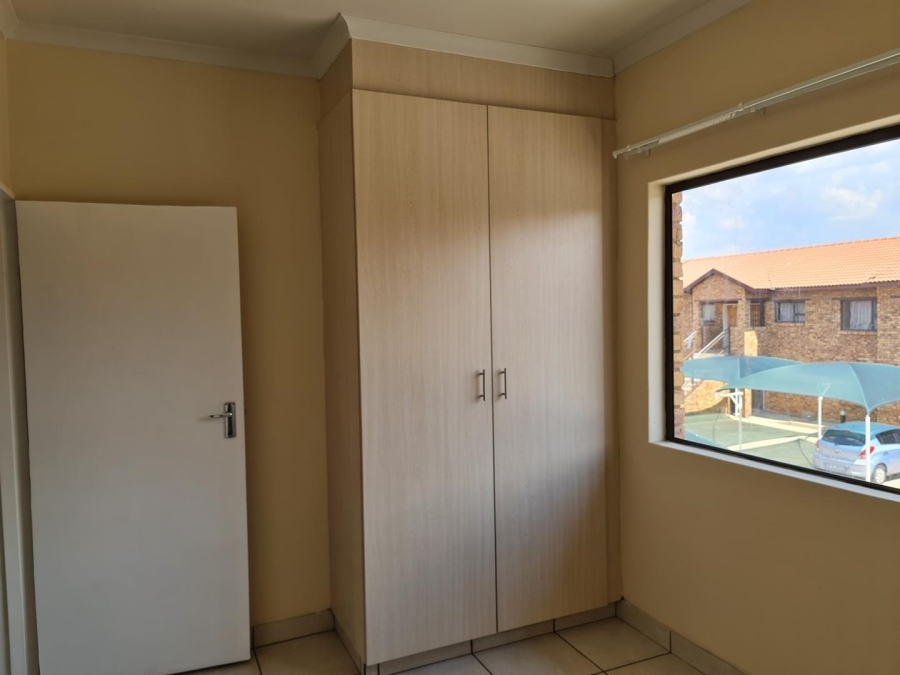 To Let 2 Bedroom Property for Rent in Witfield Gauteng