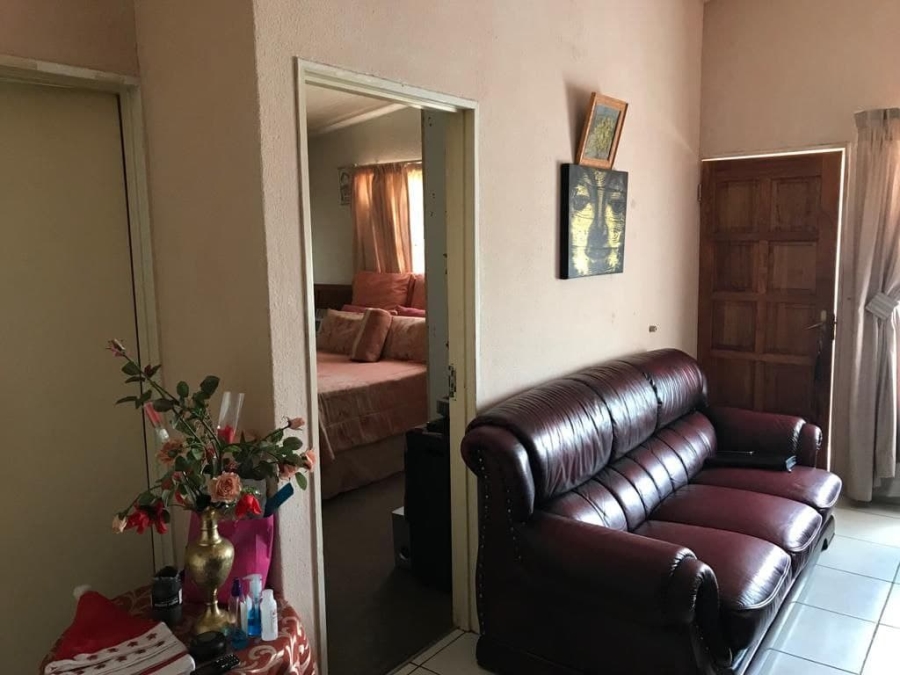 2 Bedroom Property for Sale in Ridgeway Gauteng