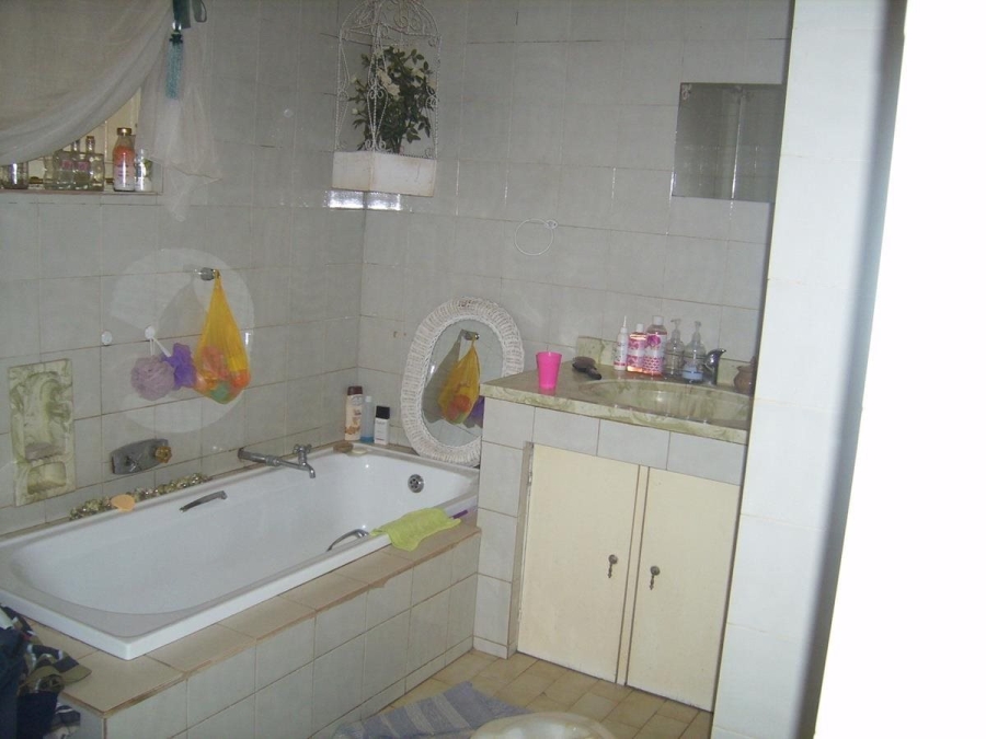To Let 4 Bedroom Property for Rent in Andeon Gauteng