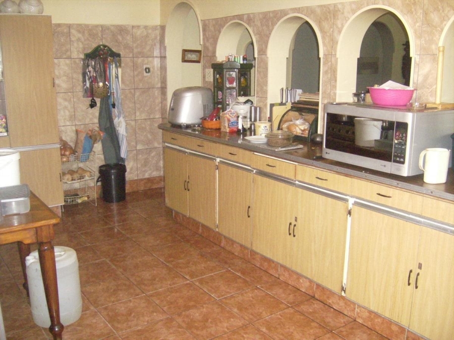 To Let 4 Bedroom Property for Rent in Andeon Gauteng