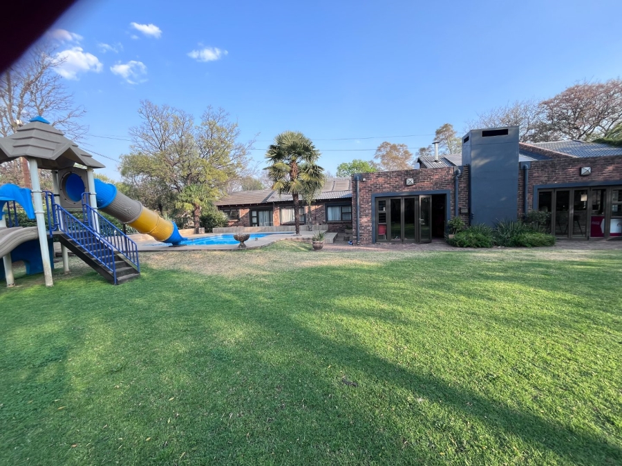 4 Bedroom Property for Sale in Vanderbijlpark SW 5 Gauteng