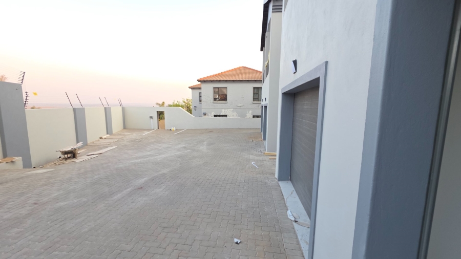 To Let 3 Bedroom Property for Rent in Erasmia Gauteng