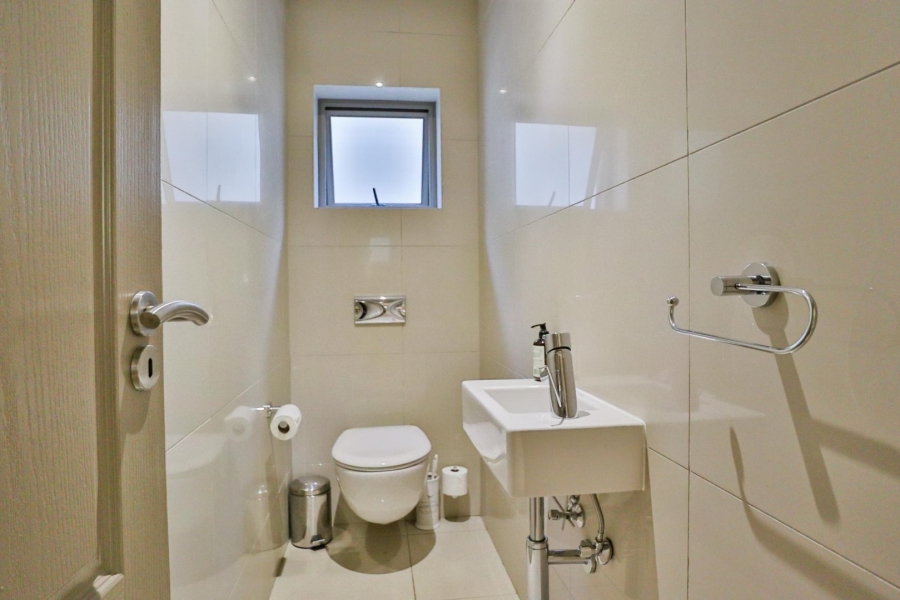 2 Bedroom Property for Sale in Parkmore Gauteng