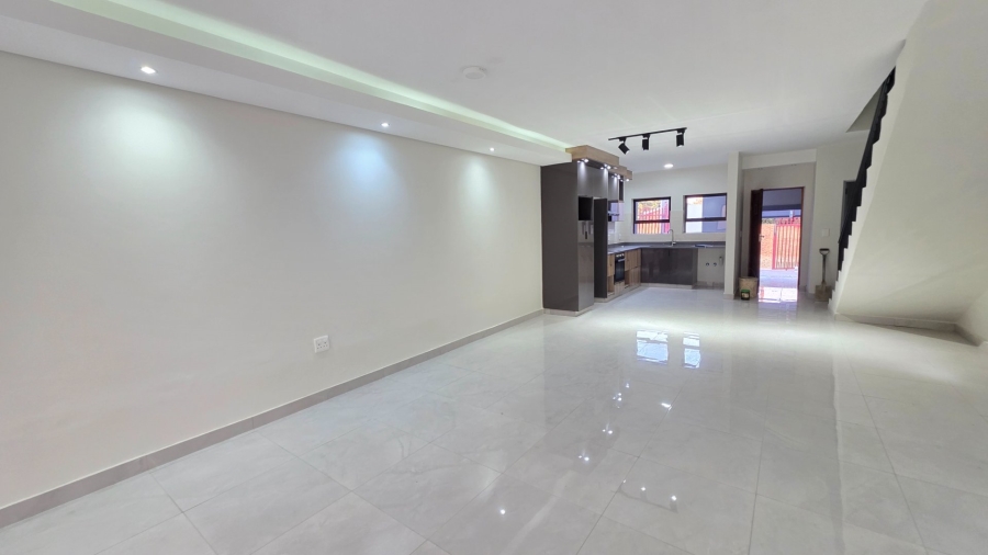To Let 3 Bedroom Property for Rent in Erasmia Gauteng