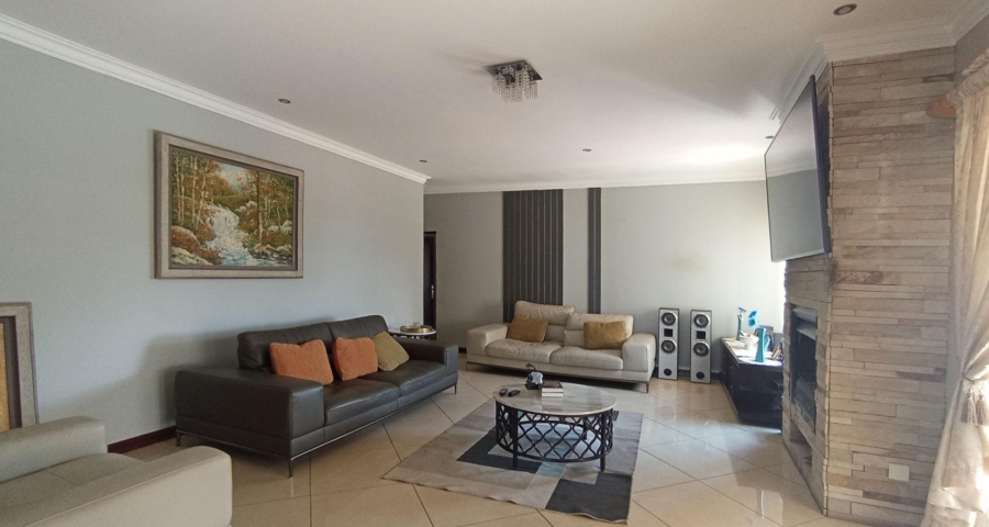 5 Bedroom Property for Sale in Sagewood Gauteng