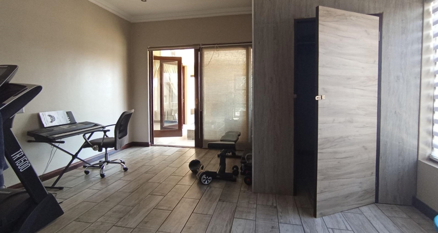5 Bedroom Property for Sale in Sagewood Gauteng