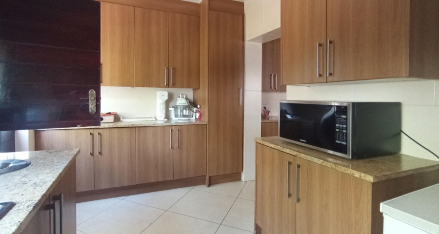 5 Bedroom Property for Sale in Sagewood Gauteng