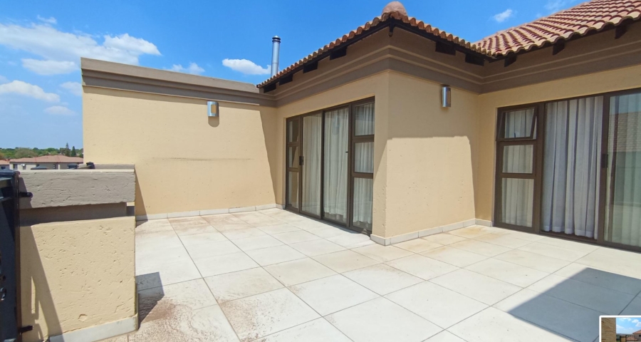 5 Bedroom Property for Sale in Sagewood Gauteng