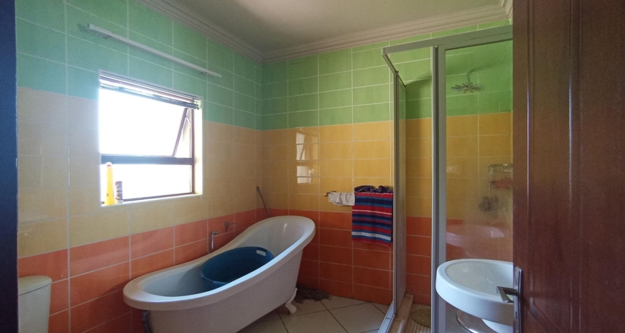 5 Bedroom Property for Sale in Sagewood Gauteng