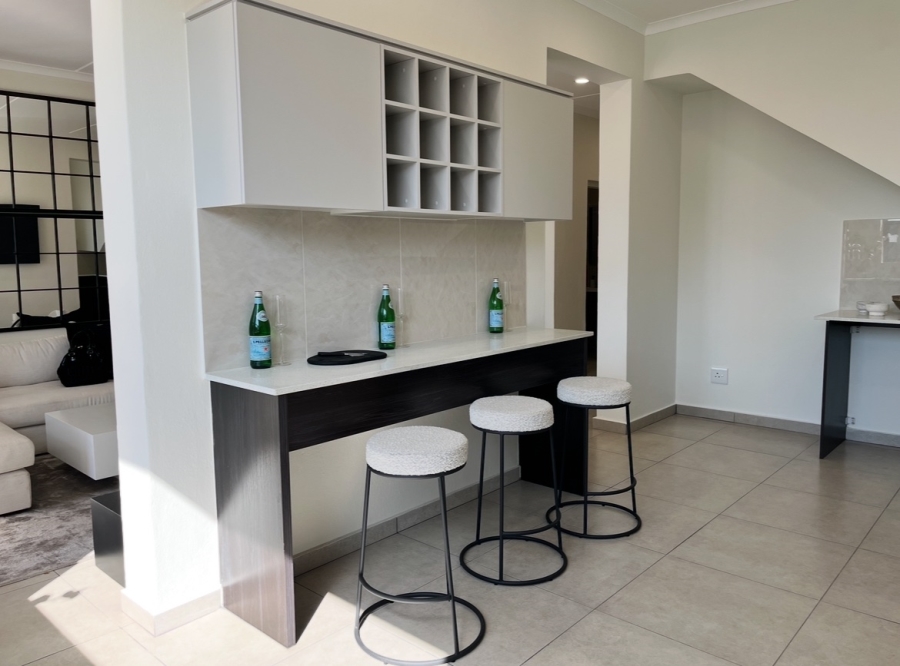 3 Bedroom Property for Sale in Greenstone Park Estate Gauteng
