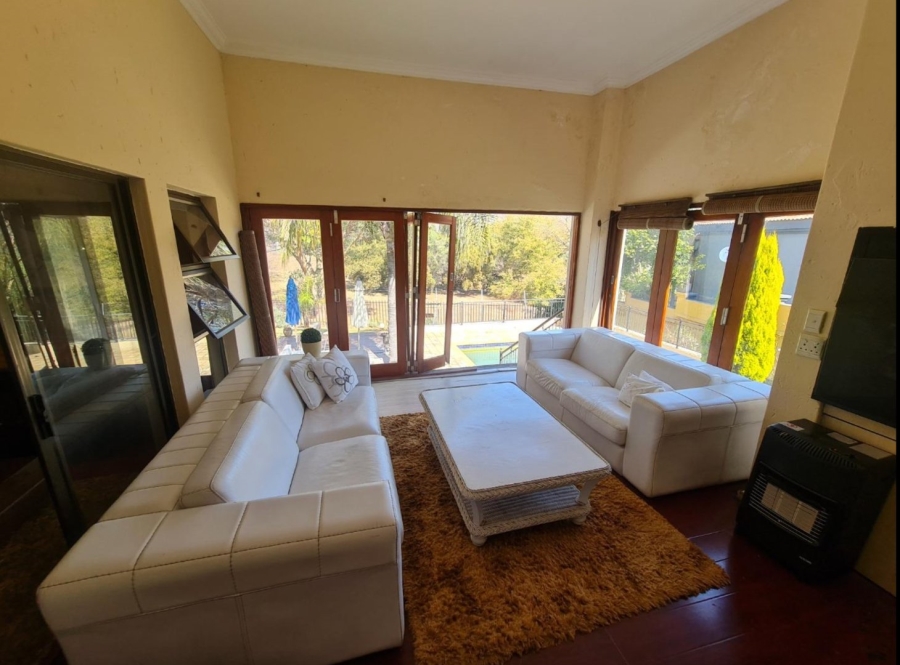 4 Bedroom Property for Sale in Ruimsig Country Estate Gauteng