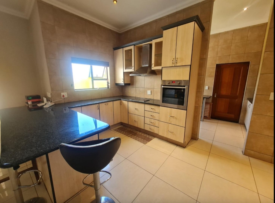 4 Bedroom Property for Sale in Ruimsig Country Estate Gauteng