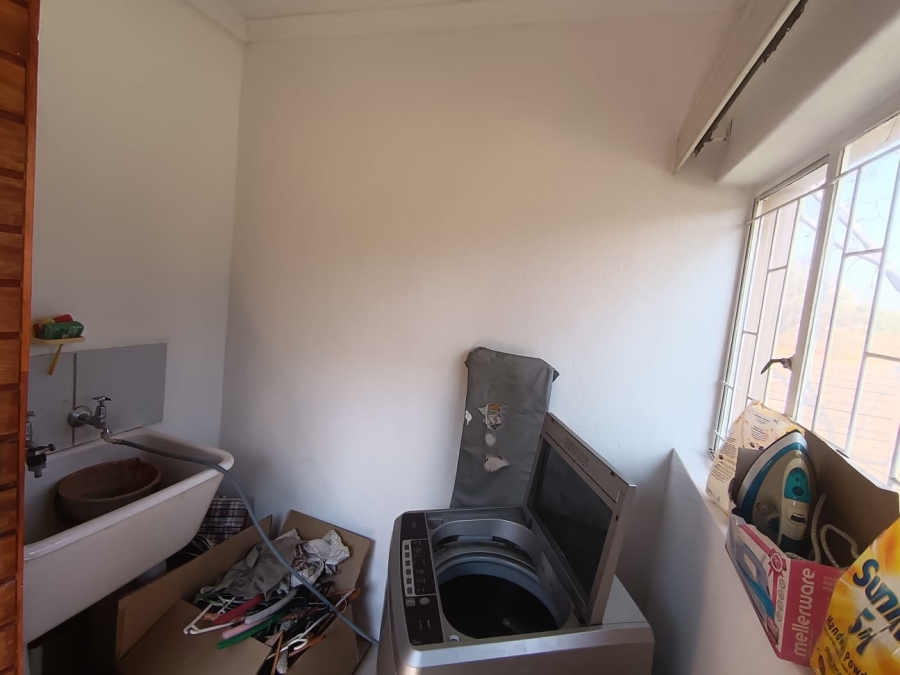 4 Bedroom Property for Sale in Mountain View Gauteng