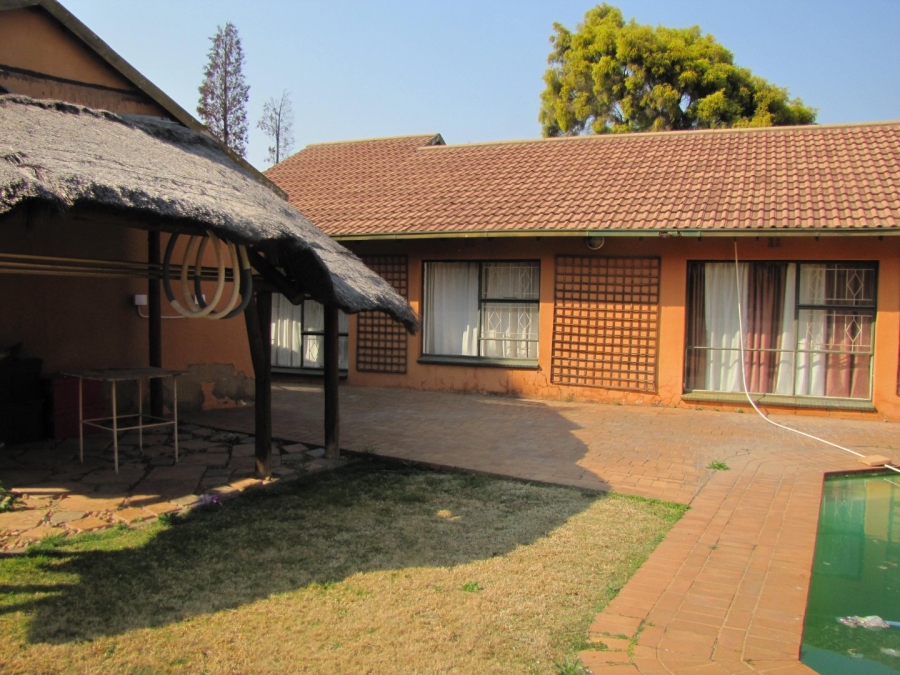 3 Bedroom Property for Sale in Beyers Park Gauteng