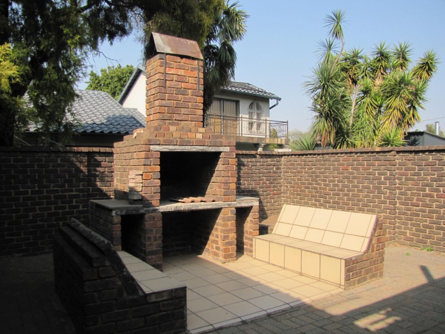 3 Bedroom Property for Sale in Beyers Park Gauteng