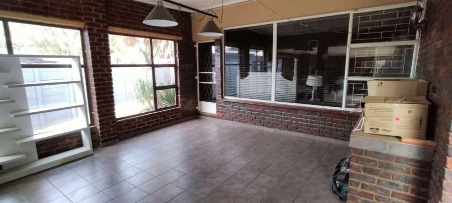5 Bedroom Property for Sale in Randhart Gauteng