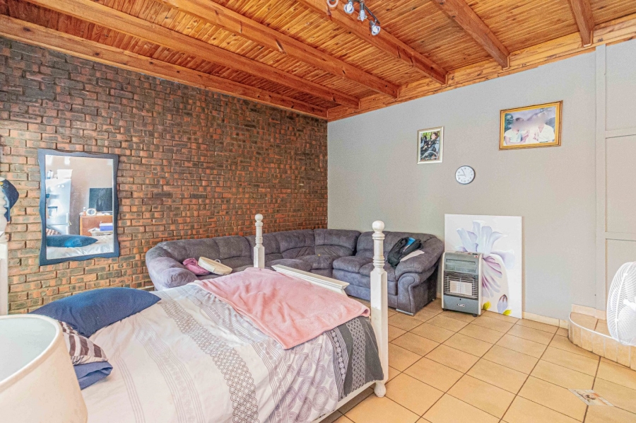 5 Bedroom Property for Sale in Randhart Gauteng