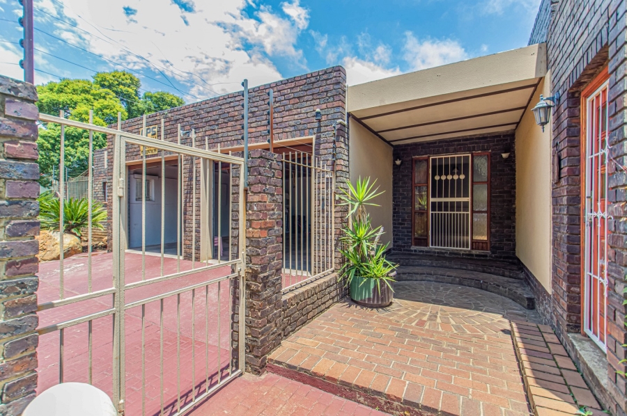 5 Bedroom Property for Sale in Randhart Gauteng