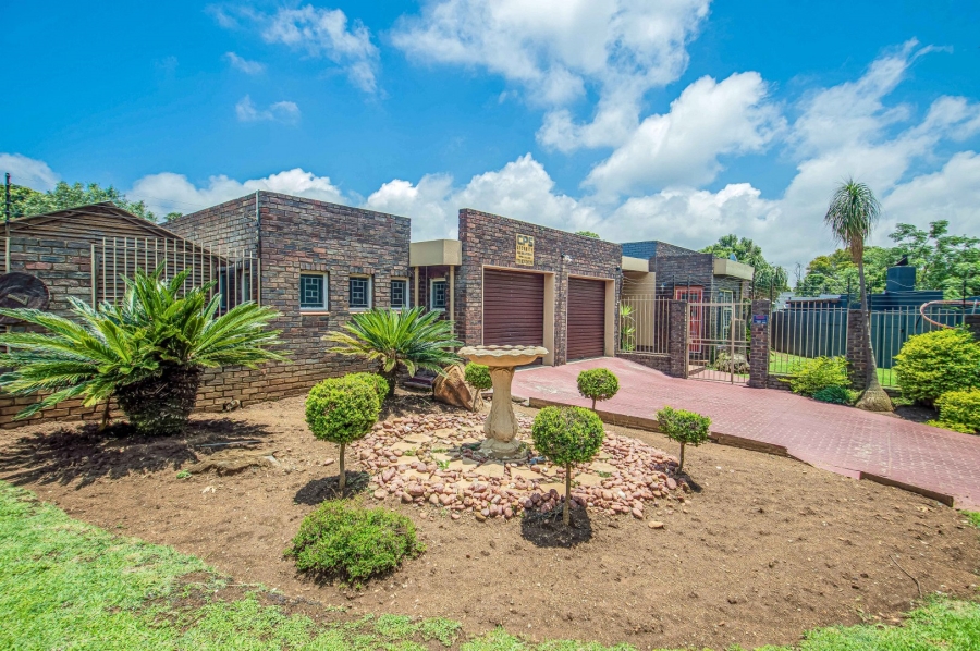 5 Bedroom Property for Sale in Randhart Gauteng