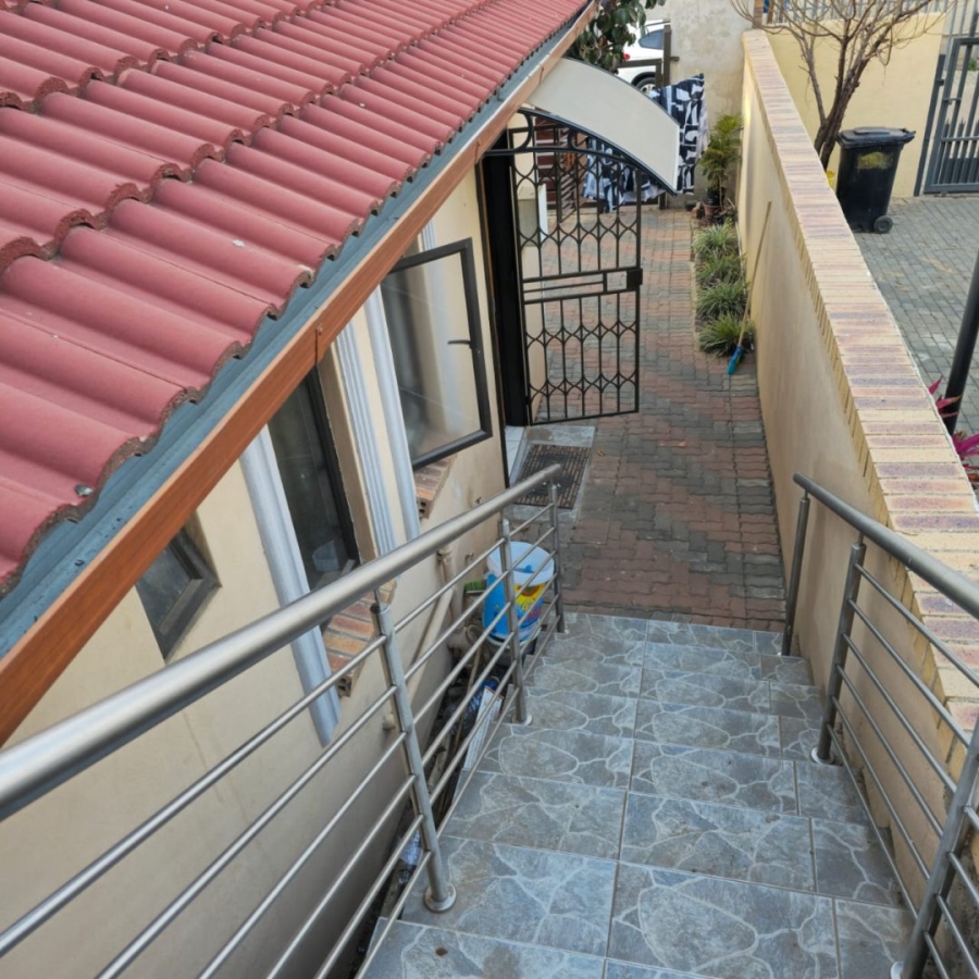  Bedroom Property for Sale in Ebony Park Gauteng