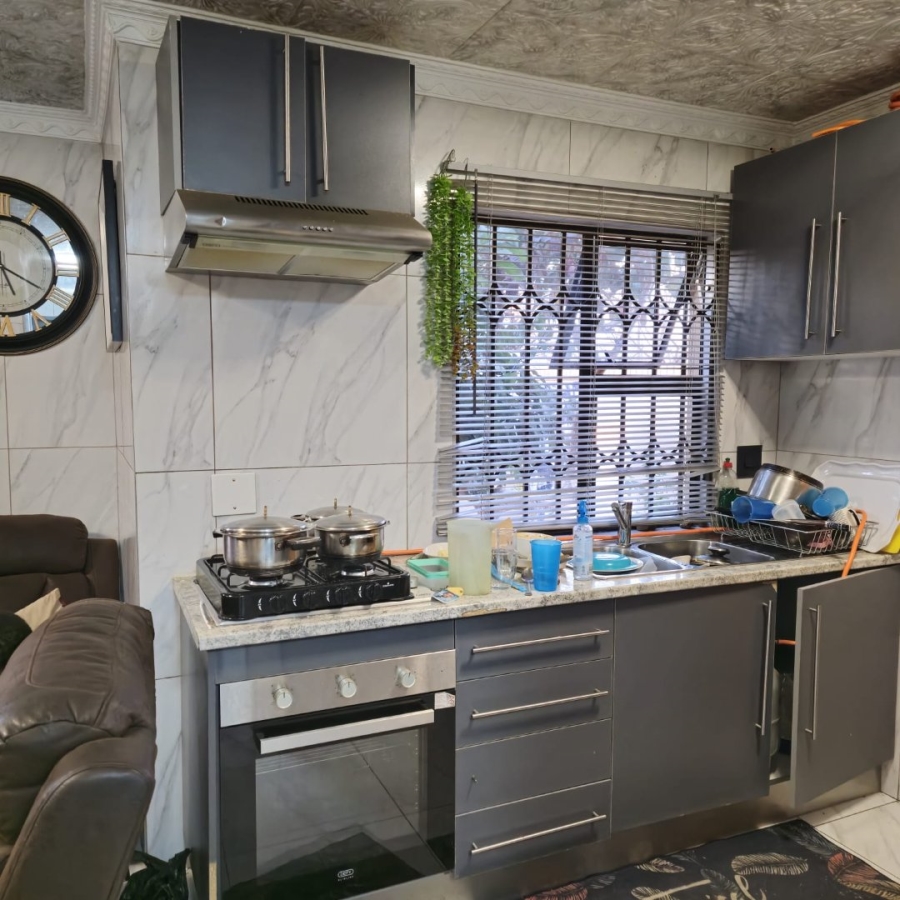  Bedroom Property for Sale in Ebony Park Gauteng