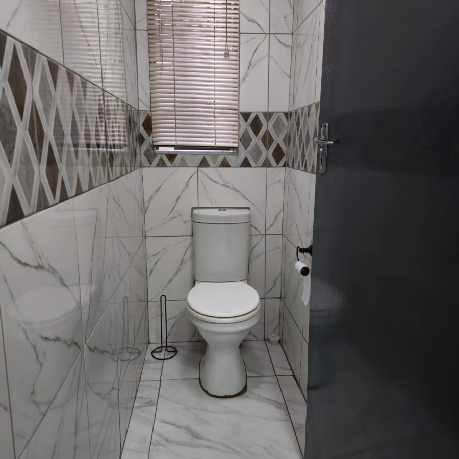  Bedroom Property for Sale in Ebony Park Gauteng