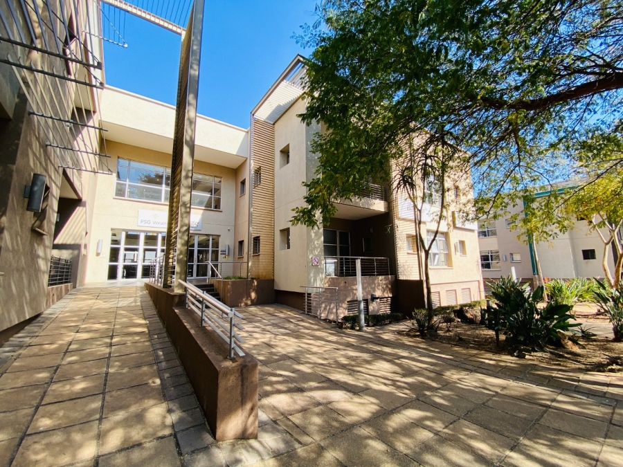 To Let commercial Property for Rent in Die Hoewes Gauteng