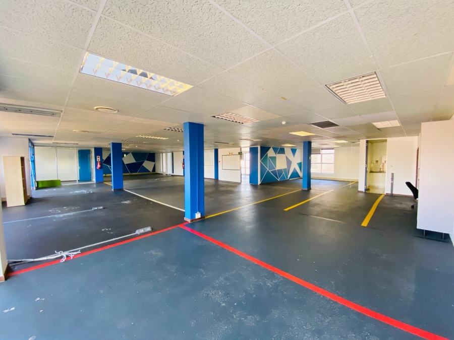 To Let commercial Property for Rent in Die Hoewes Gauteng