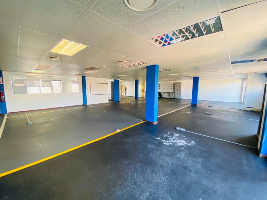 To Let commercial Property for Rent in Die Hoewes Gauteng