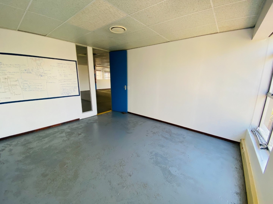 To Let commercial Property for Rent in Die Hoewes Gauteng
