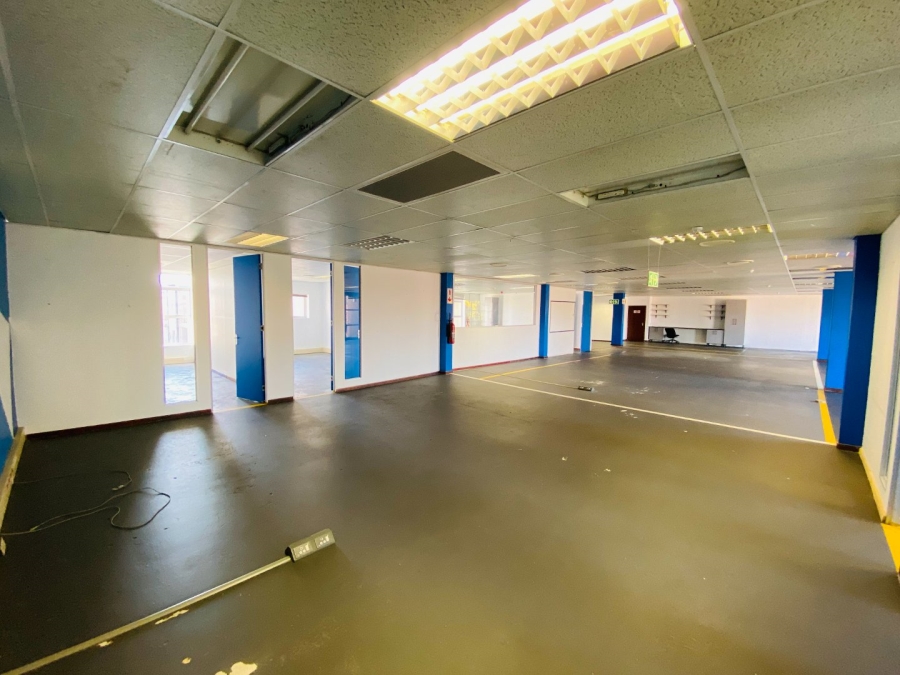 To Let commercial Property for Rent in Die Hoewes Gauteng