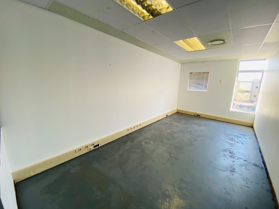 To Let commercial Property for Rent in Die Hoewes Gauteng