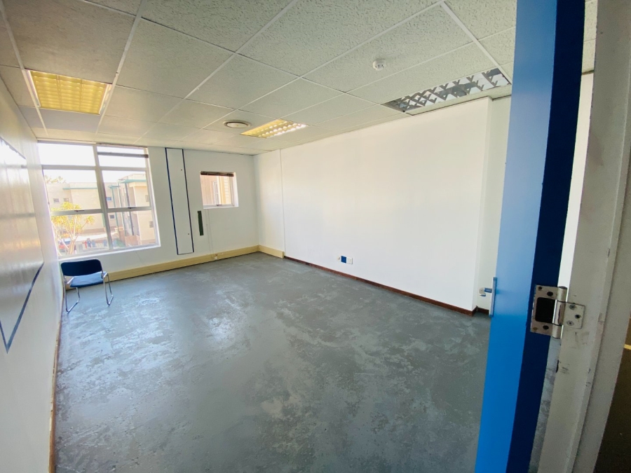 To Let commercial Property for Rent in Die Hoewes Gauteng