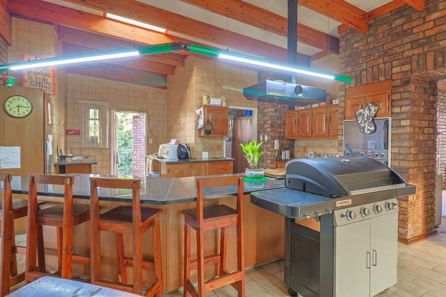 5 Bedroom Property for Sale in Zwartkop Gauteng