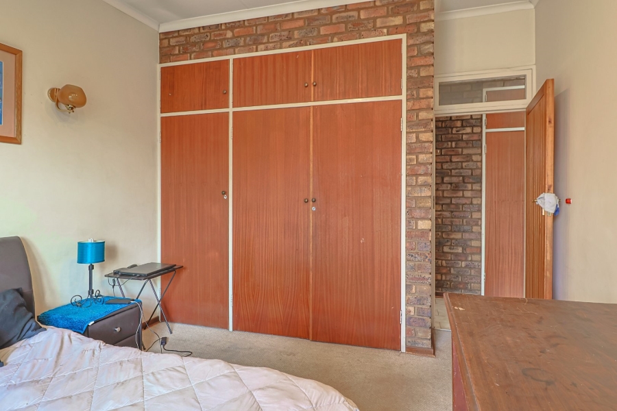 5 Bedroom Property for Sale in Zwartkop Gauteng