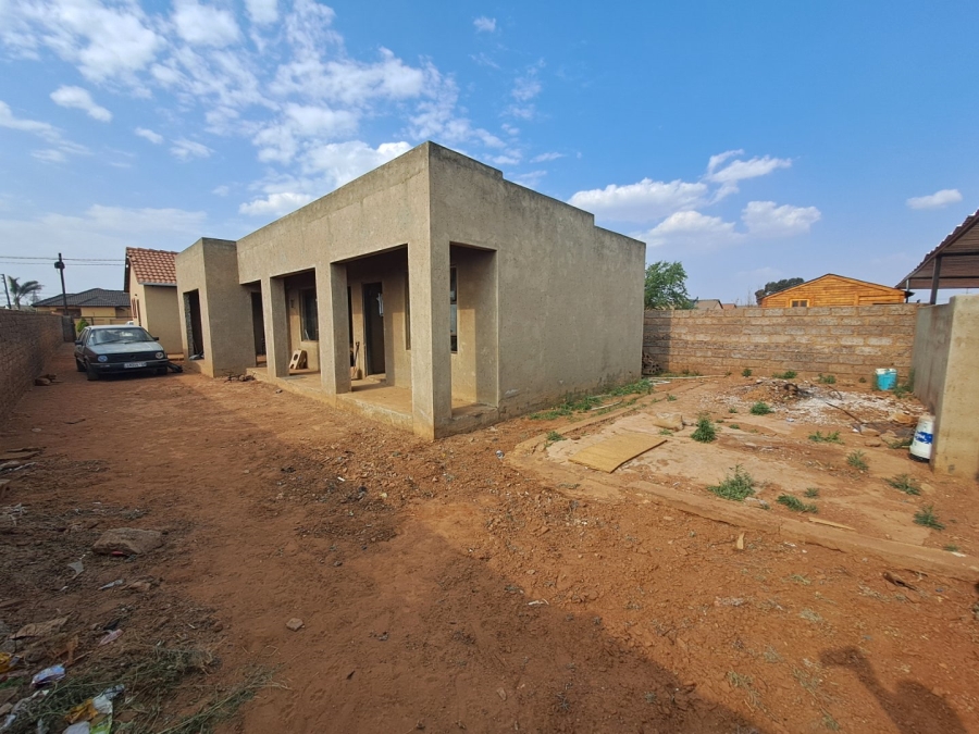 2 Bedroom Property for Sale in Protea Glen Gauteng