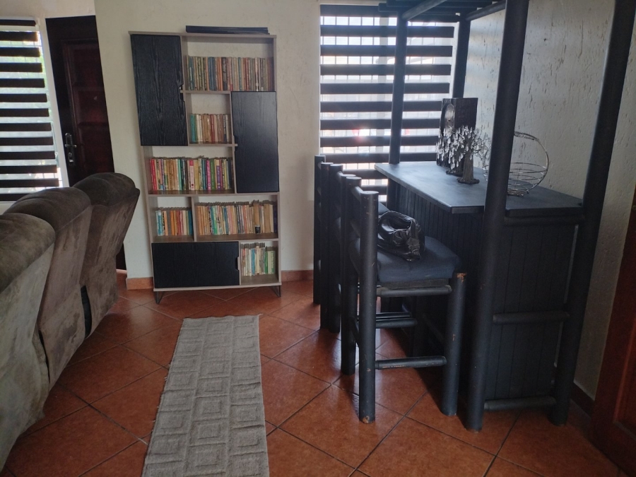 3 Bedroom Property for Sale in Strubenvale Gauteng