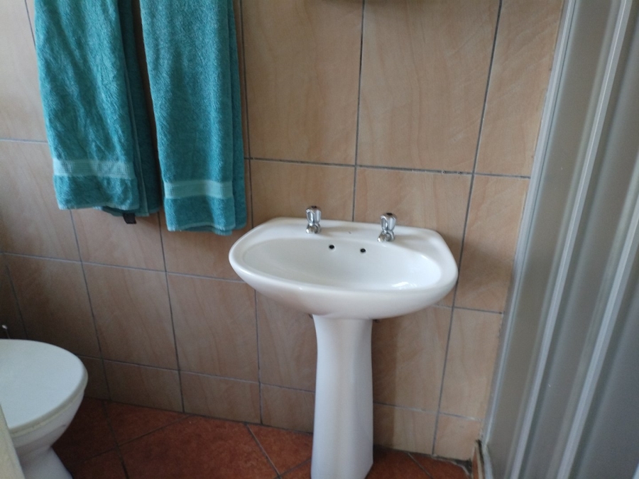 3 Bedroom Property for Sale in Strubenvale Gauteng
